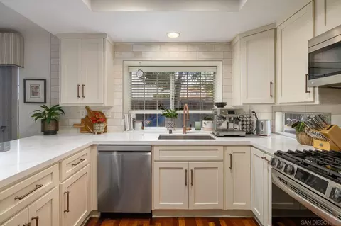 4247 Via Clemente, Oceanside, CA 92057 photo 8