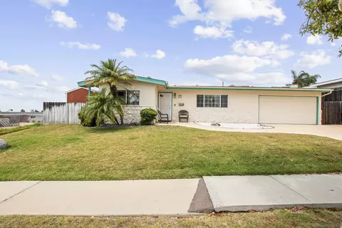 487 E Oxford St, Chula Vista, CA 91911
