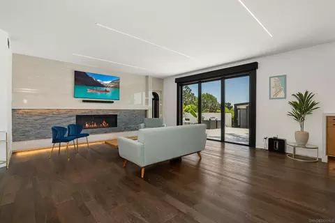 2416 Dresden Pl, La Jolla, CA 92037 photo 11