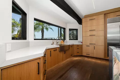 2416 Dresden Pl, La Jolla, CA 92037 photo 9