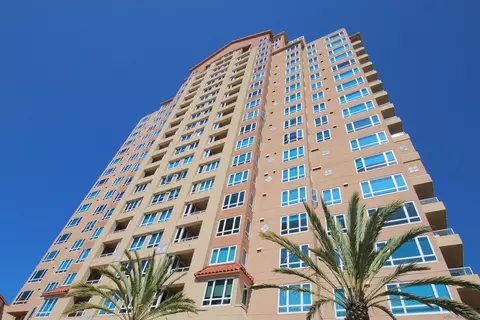 3890 Nobel Dr #1005, San Diego, CA 92122