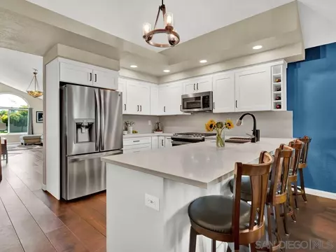 1591 Madrid Dr, Vista, CA 92081 photo 7