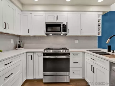 1591 Madrid Dr, Vista, CA 92081 photo 8