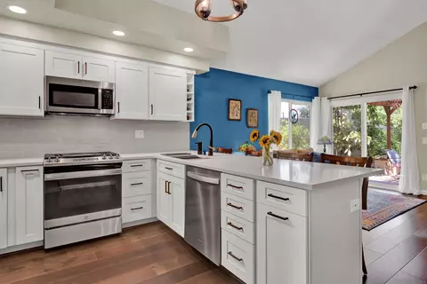 1591 Madrid Dr, Vista, CA 92081