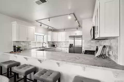 1507 San Bernardino Ave, Spring Valley, CA 91977