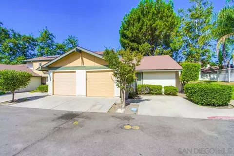521 Smoketree Gln, Escondido, CA 92026