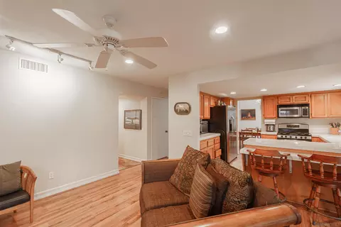 3427 Meadow View Dr, Oceanside, CA 92058 photo 4