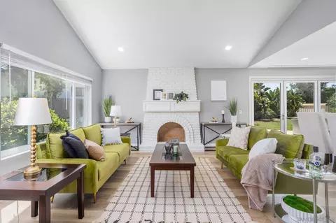 2640 Vistosa Pl, Carlsbad, CA 92009