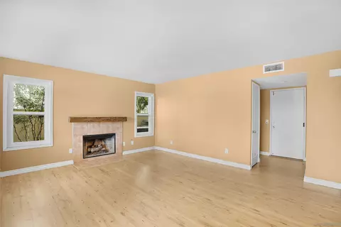 1635 Olympus Loop, Vista, CA 92081 photo 18
