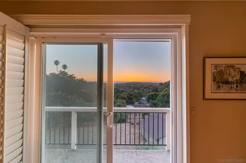 9534 Jiola Way, La Mesa, CA 91941 photo 6