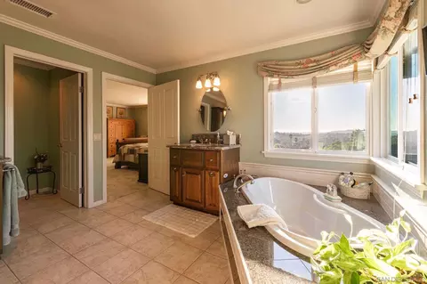 9534 Jiola Way, La Mesa, CA 91941 photo 23