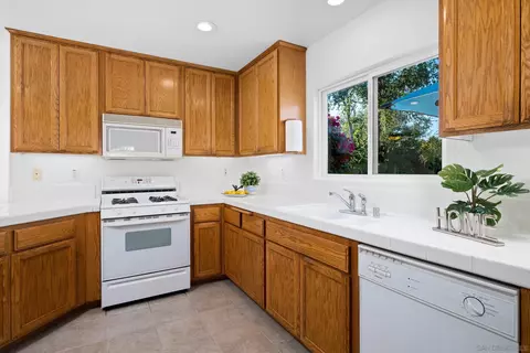 1152 Bradley Ct, El Cajon, CA 92021 photo 27
