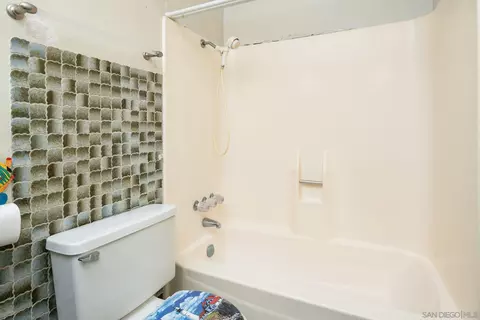 2203 Casa Cielo, Spring Valley, CA 91977 photo 19