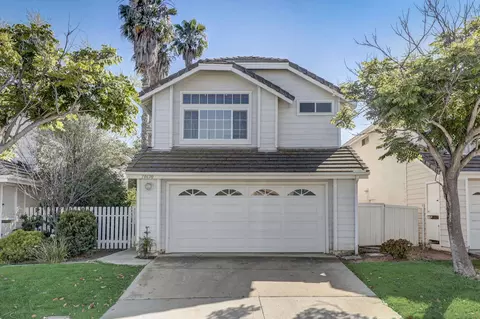 10690 Glendover Ln, San Diego, CA 92126