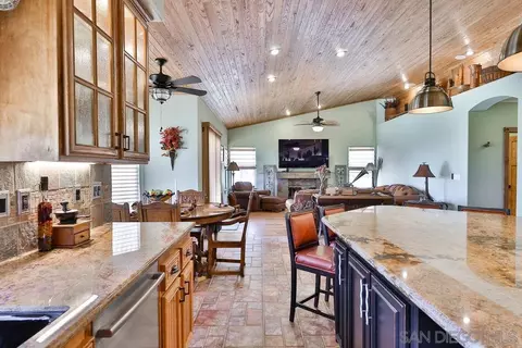 15635 Broad Oaks Rd, El Cajon, CA 92021 photo 8
