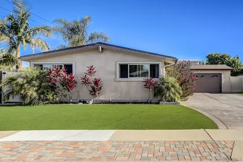 5185 Winthrop St, San Diego, CA 92117