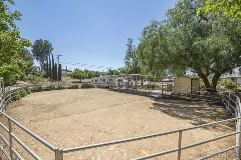 2255 San Diego Ave, Ramona, CA 92065 photo 2