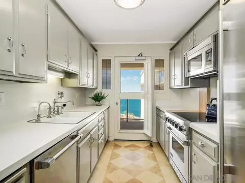 939 Coast Blvd #21-F, La Jolla, CA 92037 photo 4