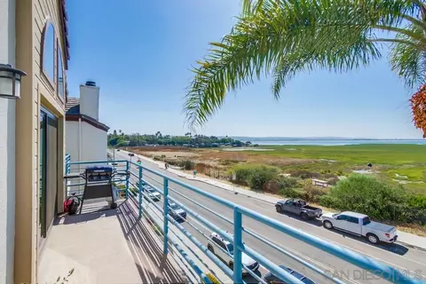 2050 Pacific Beach Dr #301, San Diego, CA 92109