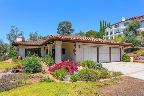 10346 Tioga Lake Dr, Escondido, CA 92029