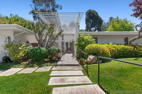6729 Avenida Andorra, La Jolla, CA 92037
