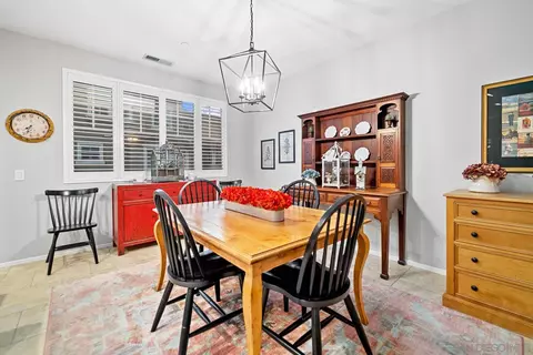 9934 Leavesly Trl, Santee, CA 92071