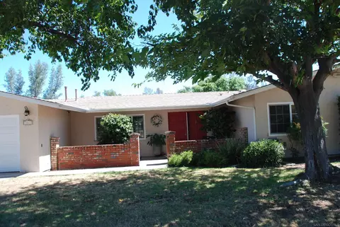 3262 Lansdown Ln, Ramona, CA 92065