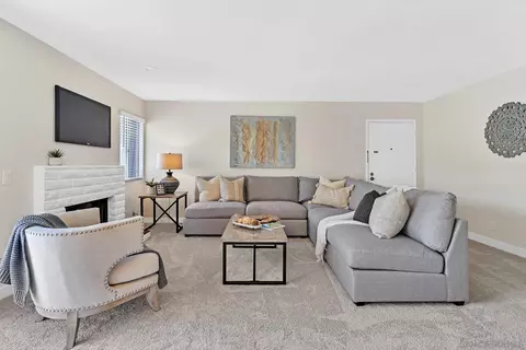 7434 Herschel Ave #8, La Jolla, CA 92037 photo 2