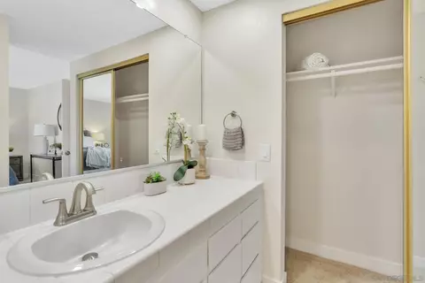 7434 Herschel Ave #8, La Jolla, CA 92037 photo 19