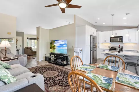 754 Grey Hawk Ct, Oceanside, CA 92057 photo 13