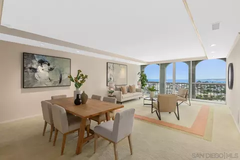 1001 Genter #10D, La Jolla, CA 92037