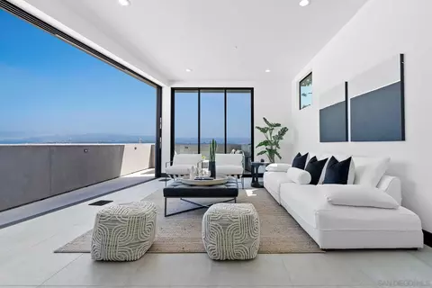 4533 Newport, San Diego, CA 92107