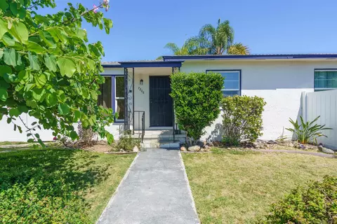 7204-7206 Amherst, San Diego, CA 92115