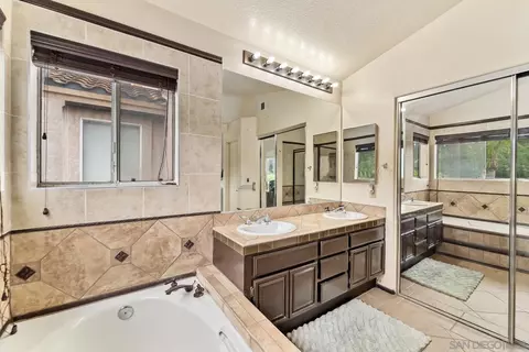 921 Tempera Ct, Oceanside, CA 92057 photo 18