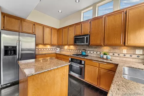 921 Tempera Ct, Oceanside, CA 92057 photo 5