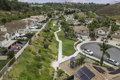 921 Tempera Ct, Oceanside, CA 92057 photo 26