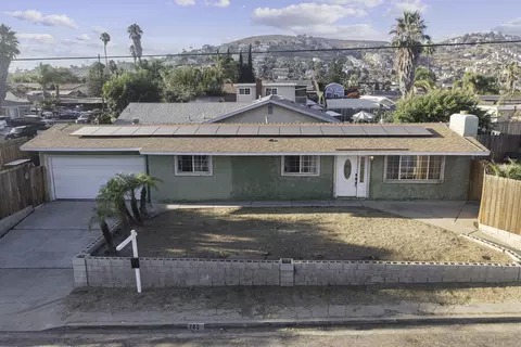 705 Maria Ave, Spring Valley, CA 91977 photo 2