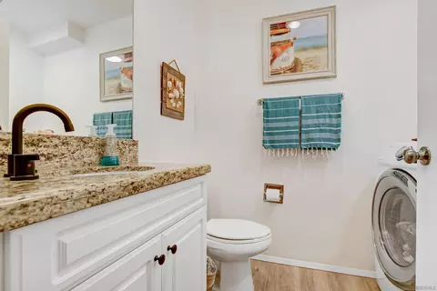 365 Hemlock Ave #A, Carlsbad, CA 92008 photo 19