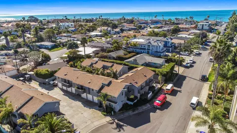 365 Hemlock Ave #A, Carlsbad, CA 92008 photo 3