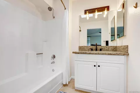 365 Hemlock Ave #A, Carlsbad, CA 92008 photo 15