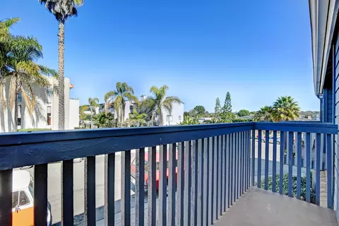 365 Hemlock Ave #A, Carlsbad, CA 92008 photo 16
