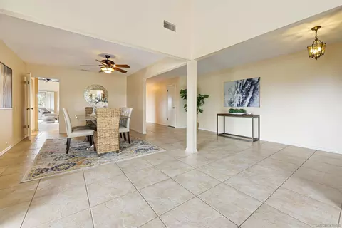 2815 Ross Ln, Escondido, CA 92025 photo 8