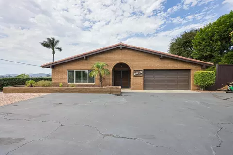 2815 Ross Ln, Escondido, CA 92025 photo 3
