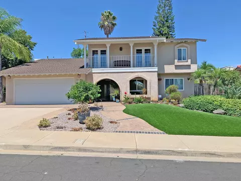 822 Casa De Oro Pl, Escondido, CA 92025