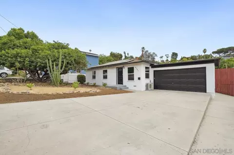 4741 Maple Ave, La Mesa, CA 91942 photo 2