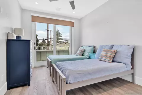 912 B Ave, Coronado, CA 92118 photo 27