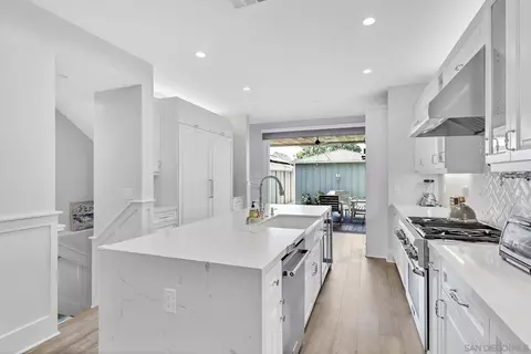 912 B Ave, Coronado, CA 92118 photo 11