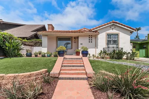 910 Rosecrans St, San Diego, CA 92106