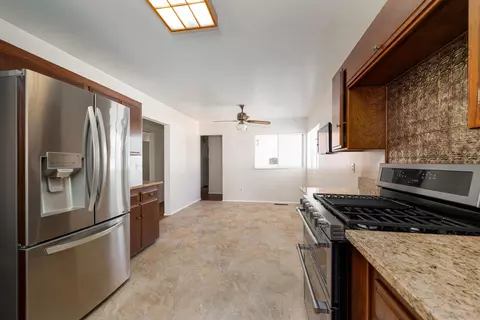 7700 El Paso St, La Mesa, CA 91942 photo 6