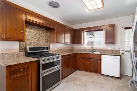 7700 El Paso St, La Mesa, CA 91942 photo 9